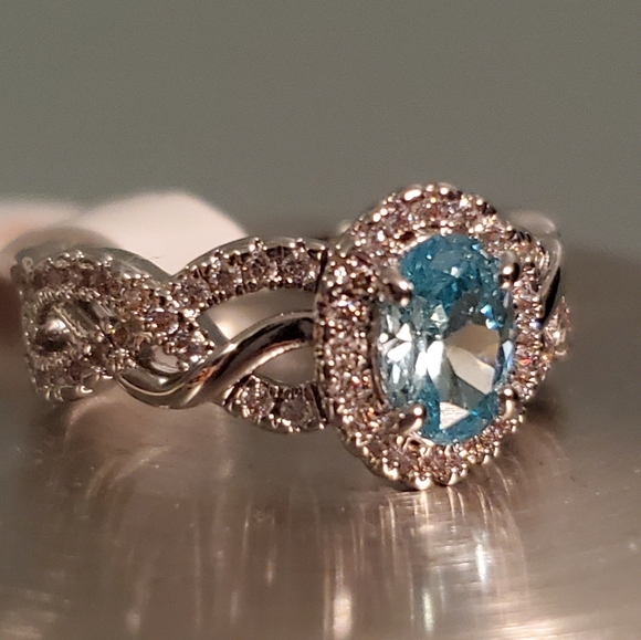 Aquamarine White Topaz - Picture 2 of 4